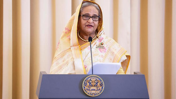 Eski başbakan Şeyh Hasina’ya cinayet soruşturması… Bangladeşte geçici hükümet: Tüm toplulukların haklarını güvence altına alacağız