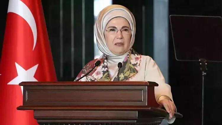 Emine Erdoğandan 23. yıl mesajı: AK Parti milletimizin desteği ile yeni yaşına merhaba diyor