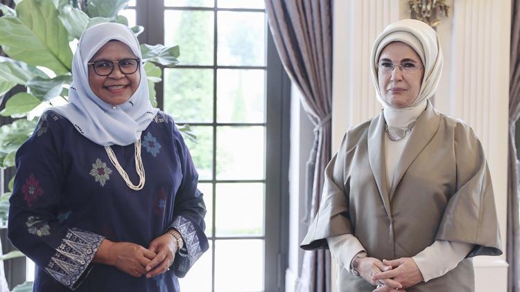 Emine Erdoğandan Maimunah Mohd Sharif’e tebrik