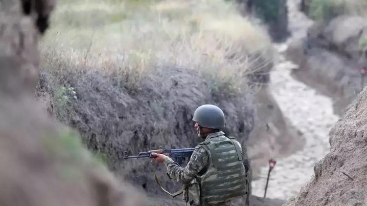 Ermenistan askerleri Azerbaycan mevzilerine ateş açtı