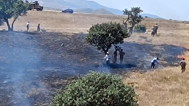 Bingöl’de anız yangını, 5 saatte söndürüldü