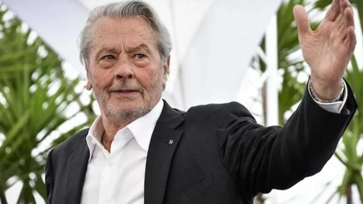 Alain Delon kimdir, nereli, kaç yaşında vefat etti Alain Delon hangi filmlerde oynadı