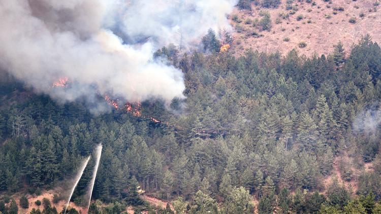 İki günde sekiz aktif yangın... Alevlerle nefes kesen mücadele