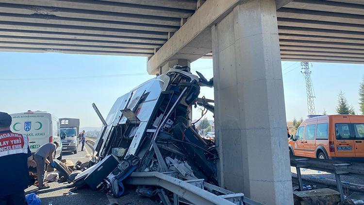 Ankaradaki feci otobüs kazasında ölü sayısı 11e yükseldi