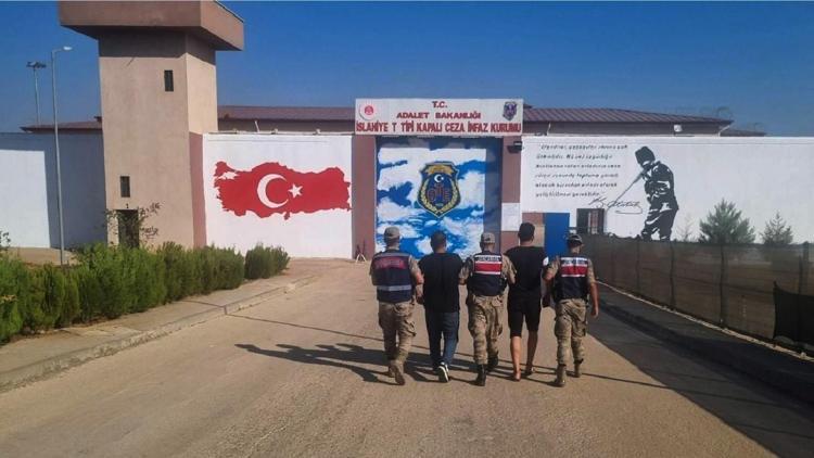 Gaziantep’te göçmen kaçakçılığına 2 tutuklama