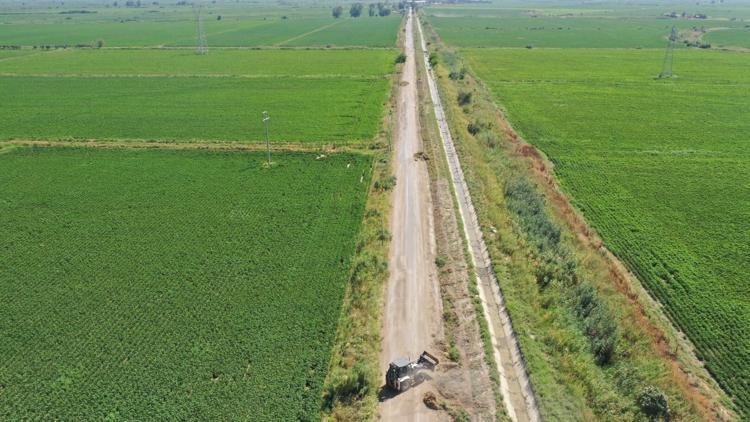 Aydında yol yapım çalışmaları sürüyor