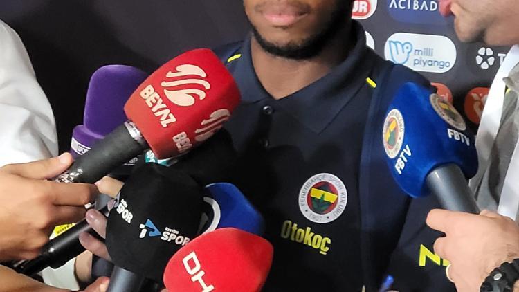 Fenerbahçeli futbolcu Fred: Önümüzde gidilecek uzun bir sezon var