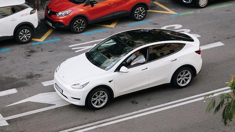 Teslada işten çıkarmalar devam ediyor