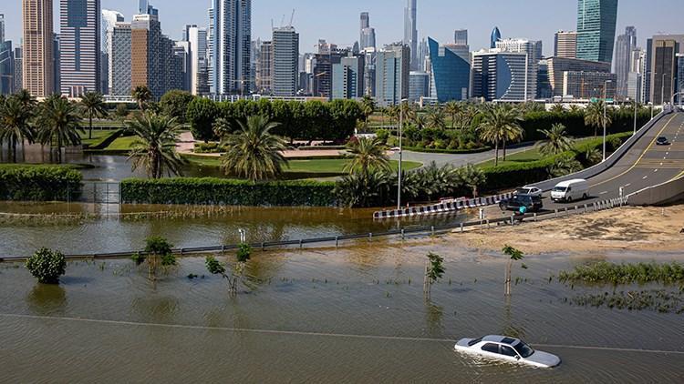 Emirates CEOsu açıkladı: 30 bin bagajın sahibi aranıyor