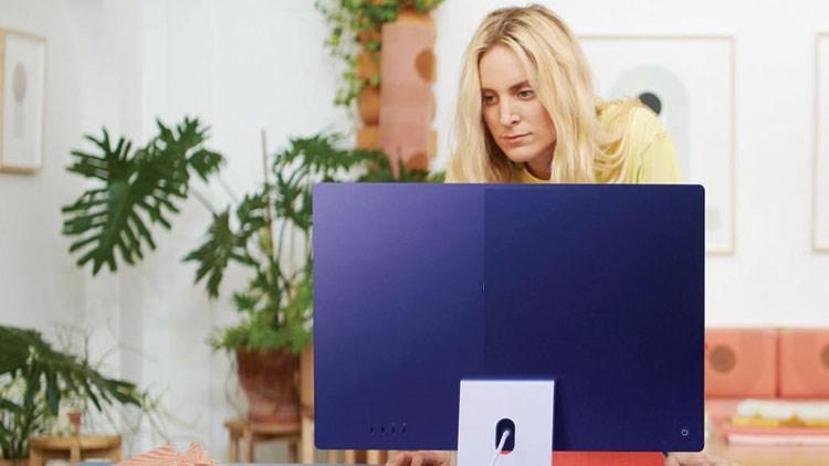 Hepsi bir monitörde Hepsi bir monitörde