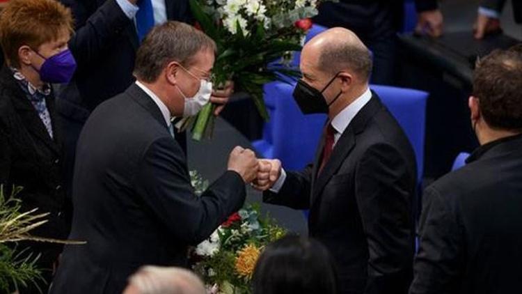 Almanyanın yeni başbakanı Olaf Scholz oldu