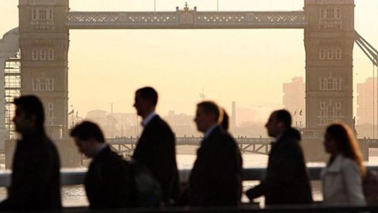 İngilterede işsizlik geriledi