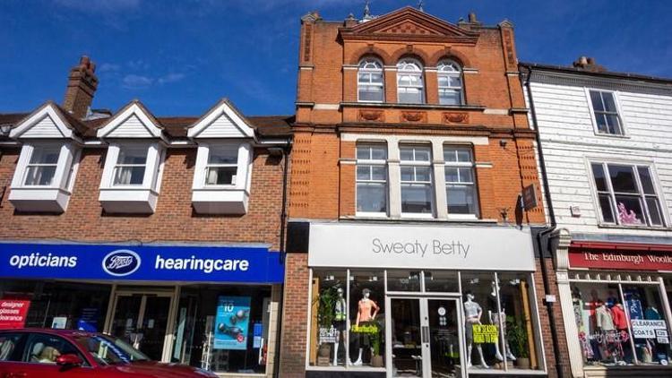 İngiliz spor giyim markası 300 milyon sterline satıldı