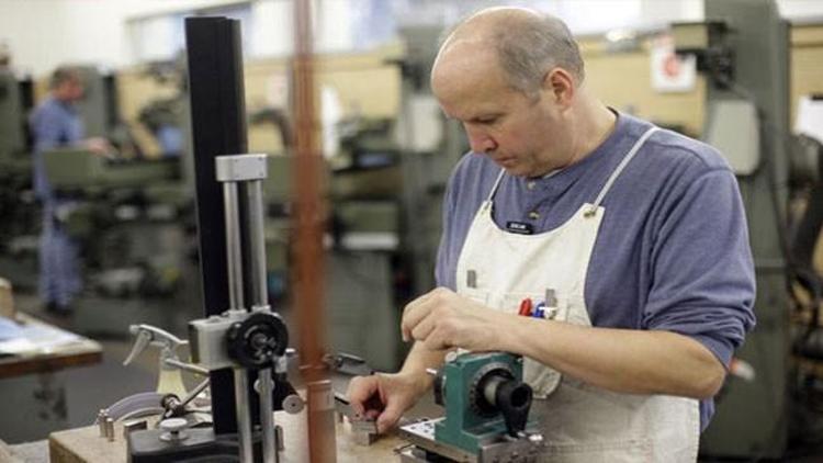 Almanya imalat sanayi istihdamında 10 yılın en sert düşüşü