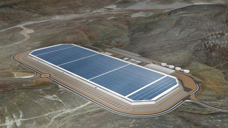 Tesla Almanyada 500 bin adet otomobil üretmeyi planlıyor