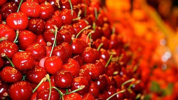 Türk kiraz ve üzümü ihracatta yeni pazarlara açıldı