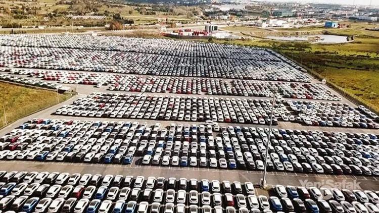 İndirmiş gibi yapmışlar İndirmiş gibi yapmışlar