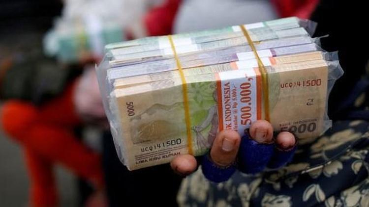 Endonezyada ihracatçılar için döviz kararı Endonezyada ihracatçılar için döviz kararı