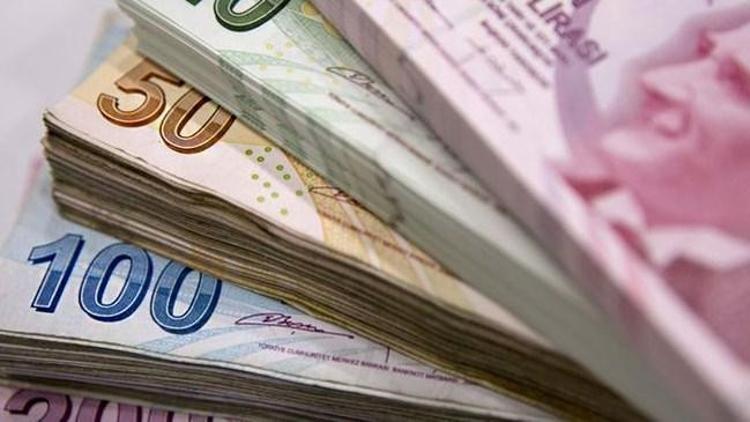 Bütçe 1.1 milyar lira fazla verdi