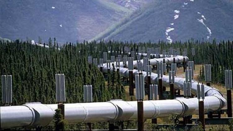 12 senede 400 milyon ton petrol taşındı