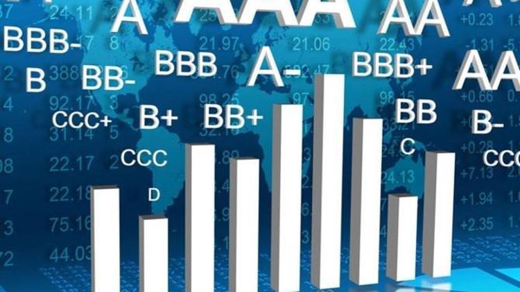 Azalan belirsizlik Türkiyenin kredi notu açısından pozitif