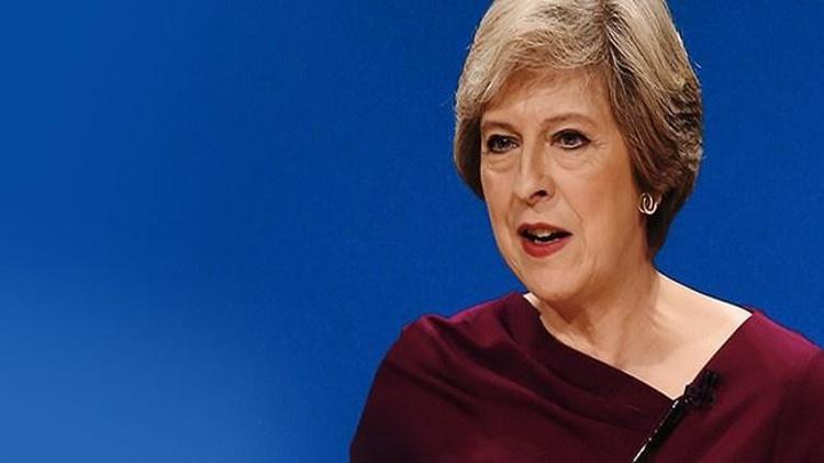 İngiltere Başbakanı May kritik oylamayı kazandı