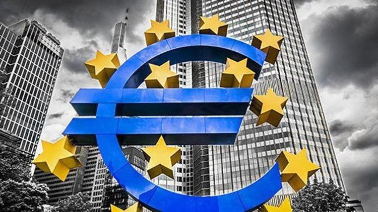 Euro Bölgesinde yatırımcı güveni 15 ayın düşüğünde