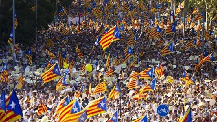 Katalonyanın bağımsızlık ilanı iptal edildi