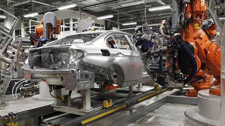 Otomotiv sektöründe daralma sürüyor Otomotiv sektöründe daralma sürüyor