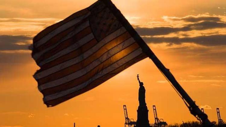 3 ayda ilk kez daraldı 3 ayda ilk kez daraldı