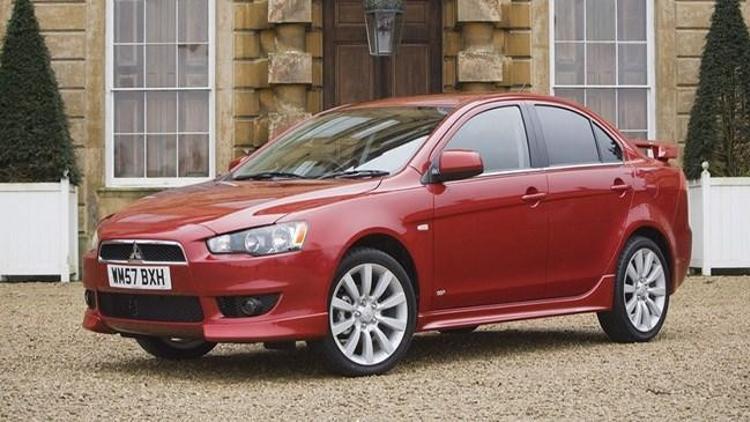 Japon otomobil devinde yakıt skandalı