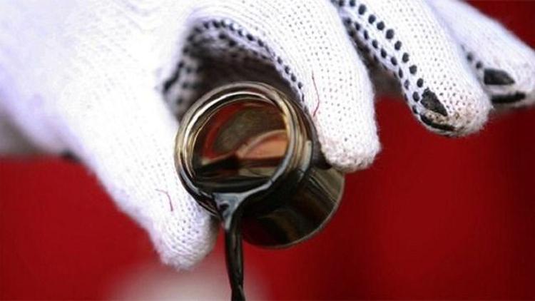 Petroldeki düşüş neden pompaya birebir yansımıyor