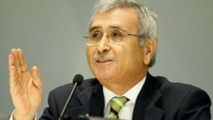 Korkuyla umut arasında bir yerde... Korkuyla umut arasında bir yerde...