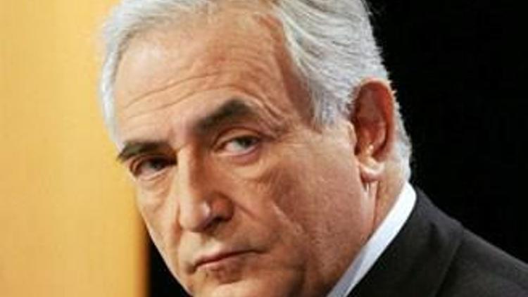 Ekonomi gölünde ‘siyah kuğular’ yüzüyor Ekonomi gölünde ‘siyah kuğular’ yüzüyor