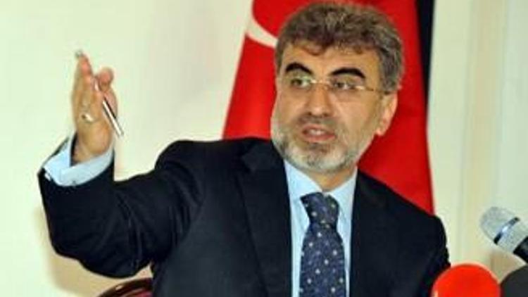 Enerji Bakanı`na yumruklu saldırı