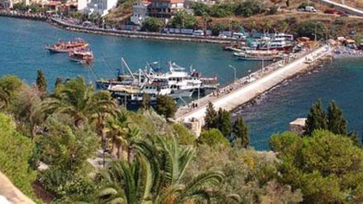 Toprak`a ikinci darbe: TMSF Kuşadası`ndaki malikaneyi de satıyor Toprak`a ikinci darbe: TMSF Kuşadası`ndaki malikaneyi de satıyor