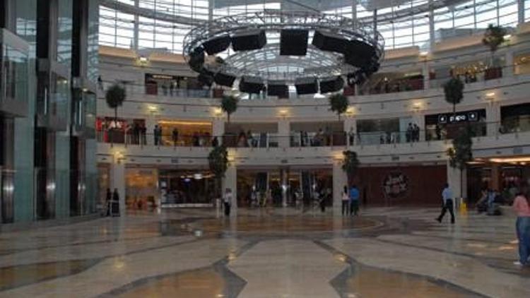 İSTİNYE DEĞİŞİYOR Boğaz semti İstinye`de son zamanlarda neler oluyor İSTİNYE DEĞİŞİYOR Boğaz semti İstinye`de son zamanlarda neler oluyor