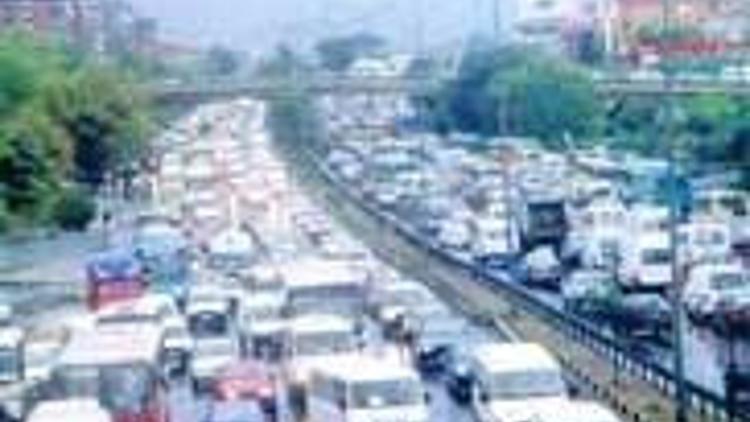 Otoyol ve köprülerde yarın iş yavaşlatılacak