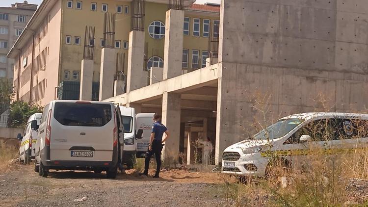 İstanbul-Ümraniyede inşaatın bodrum katında ceset bulundu