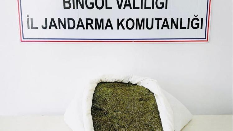 Bingöl’de 17 kilo 500 gram esrar ele geçirildi