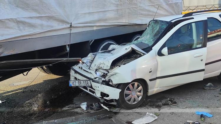 Konyada kamyona çarpan otomobildeki 3 kişi hayatını kaybetti