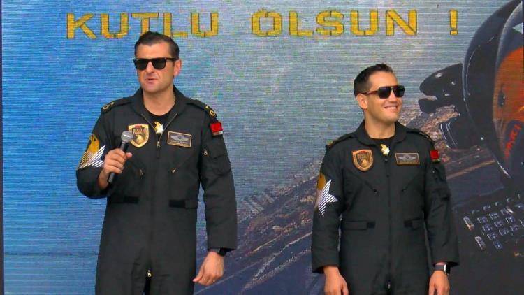 İstanbul - SOLOTÜRK ekibi İstanbul Havacılık Müzesinde sevenleriyle buluştu