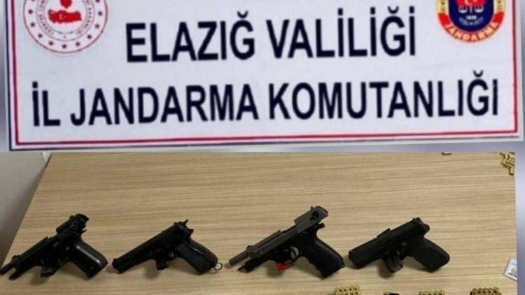 Elazığ’da 4 ruhsatsız silah ele geçirildi