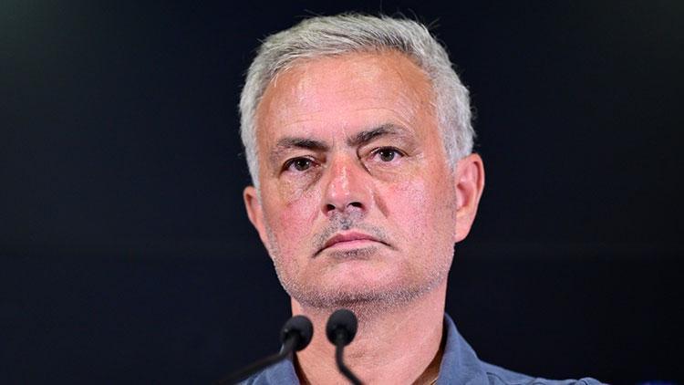 Jose Mourinhonun çiçekçi çocuğa cevabı sosyal medyada gündem oldu: Param yok