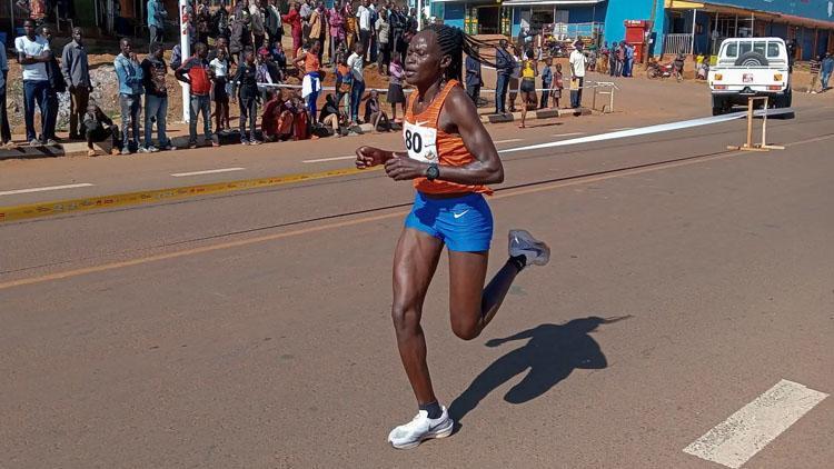 Ugandalı atlet Rebecca Cheptegei, erkek arkadaşı tarafından yakılarak öldürüldü