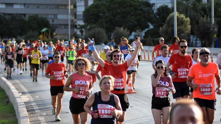 İzmirde 8 Eylül Pazar sabahı ulaşıma maraton düzenlemesi