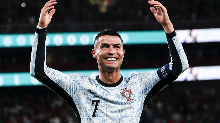 Dünya, Ronaldoyu konuşuyor 900 gol tamam, sırada 1000 gol var