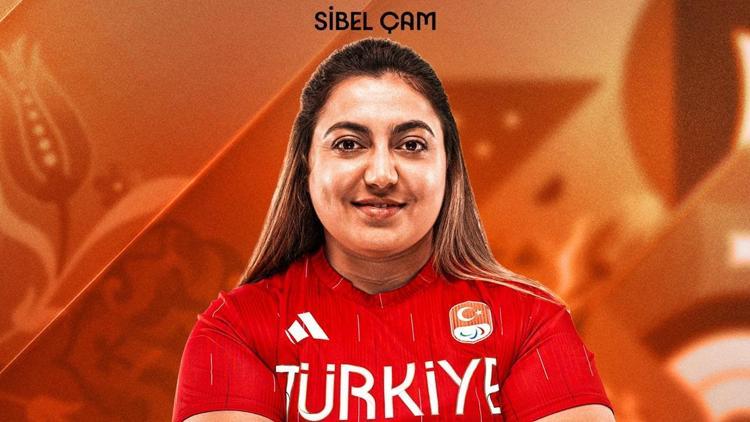 Para halterde Sibel Çamdan bronz madalya