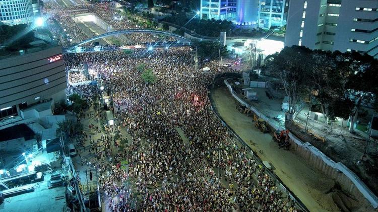 İsrailde Gazzede ateşkes anlaşması talebiyle düzenlenen gösteriler devam ediyor