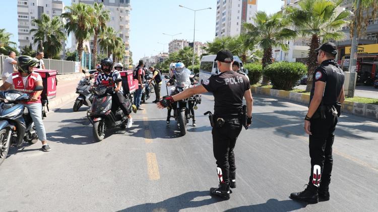 Mersin’de 18 motosiklet trafikten men edildi